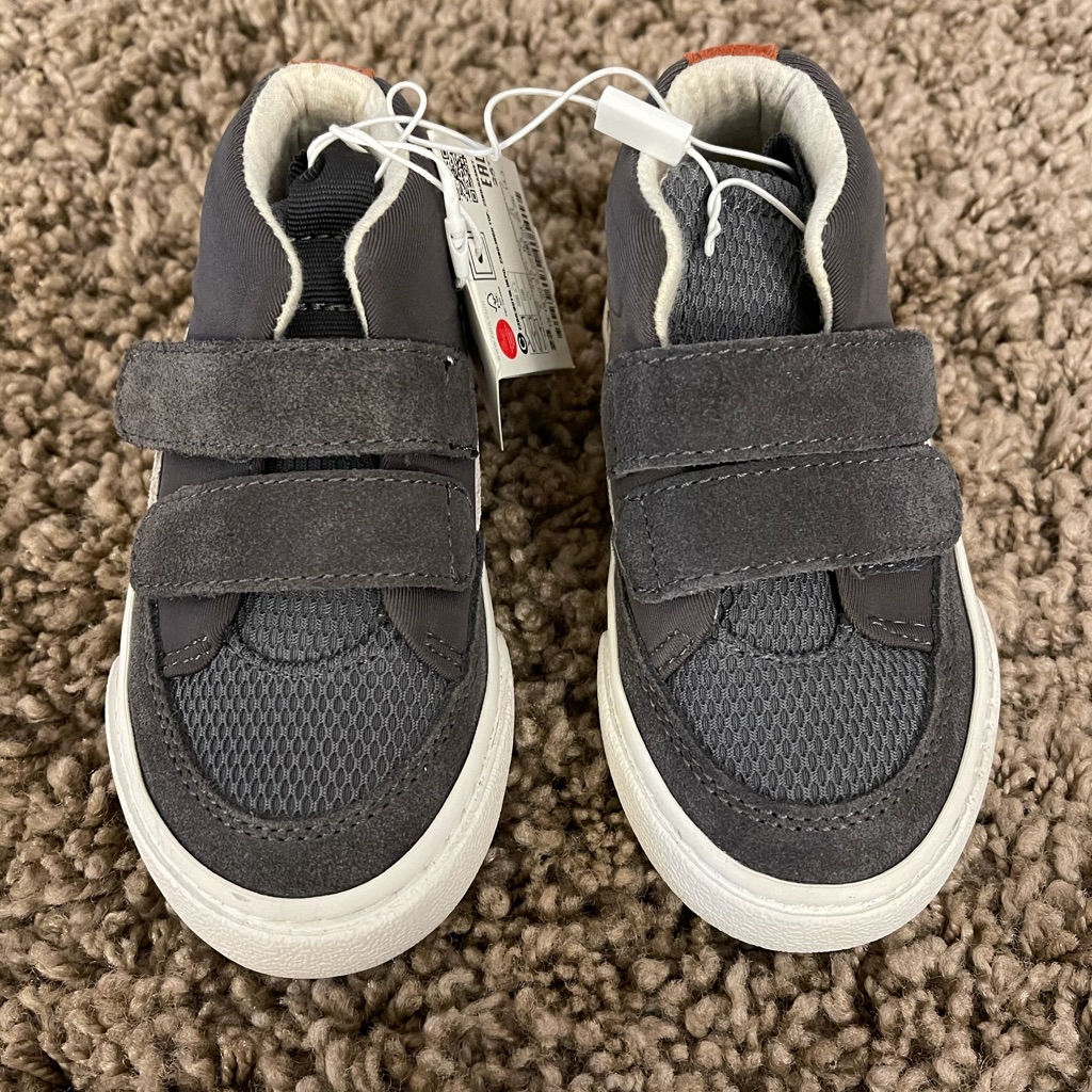 Brand New Zara Boys 23  7c  Sneakers Gray
